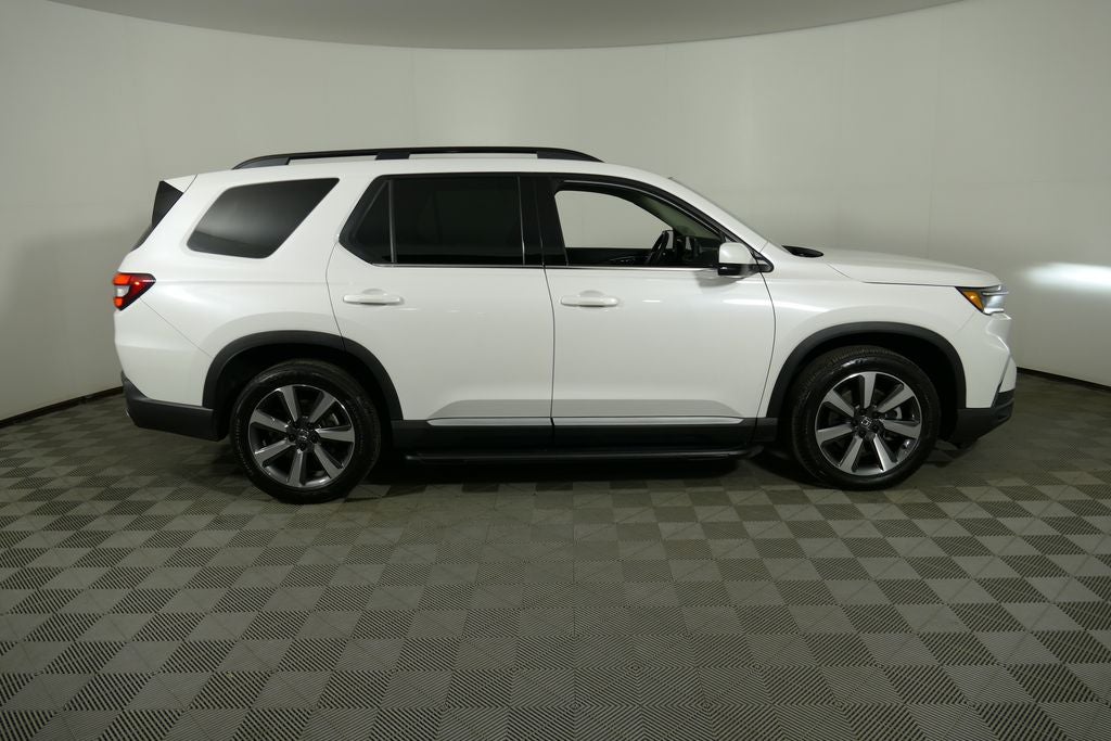 2025 Honda Pilot Base