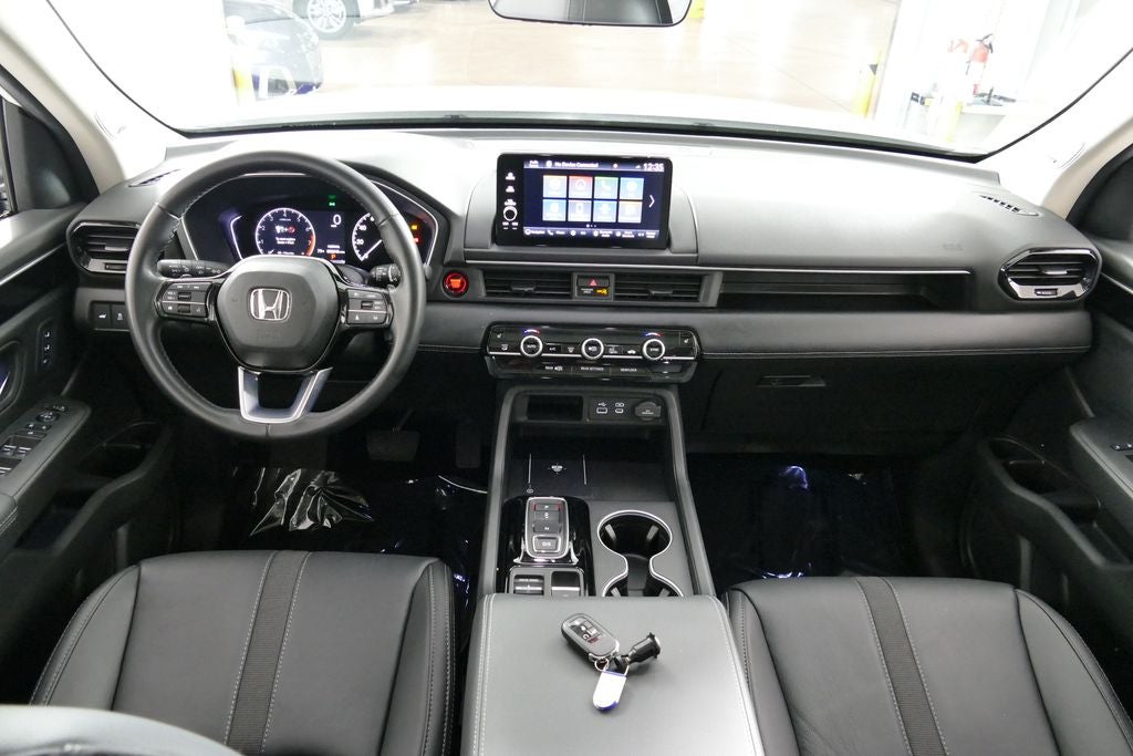 2025 Honda Pilot Base
