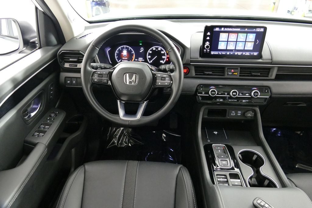 2025 Honda Pilot Base