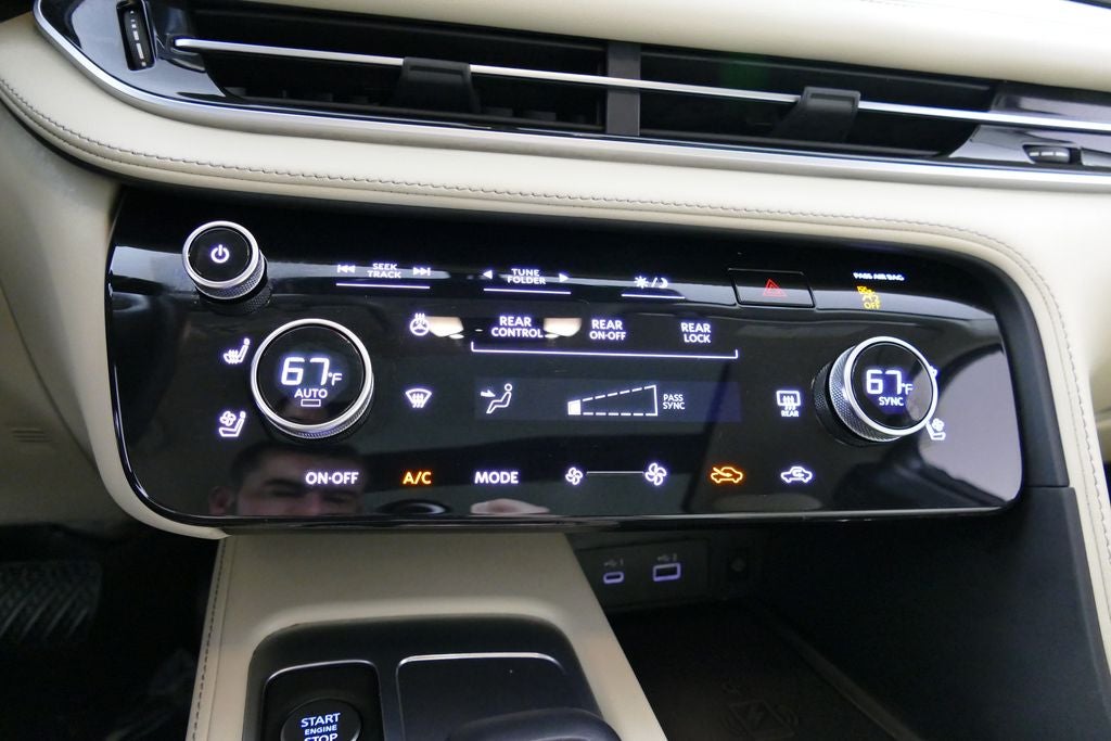 2024 INFINITI QX60 LUXE