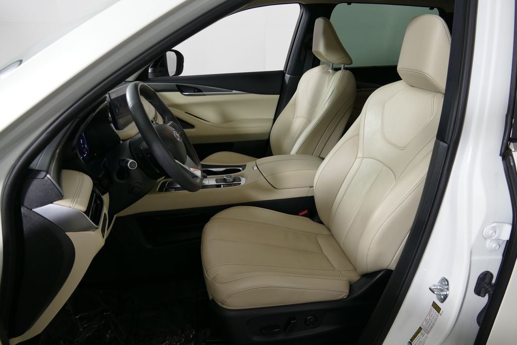 2024 INFINITI QX60 LUXE