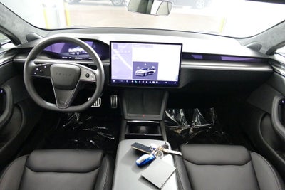 2023 Tesla Model S Plaid
