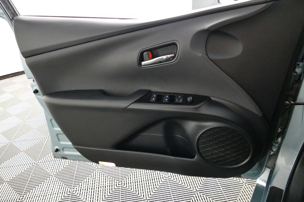 2016 Toyota Prius Three Touring