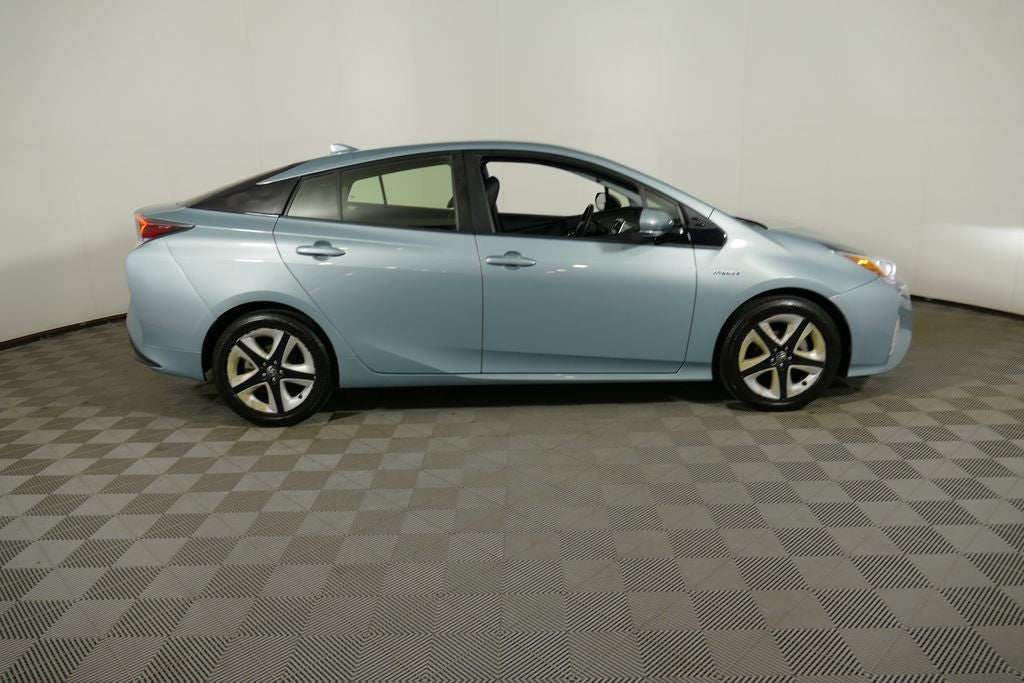 2016 Toyota Prius Three Touring