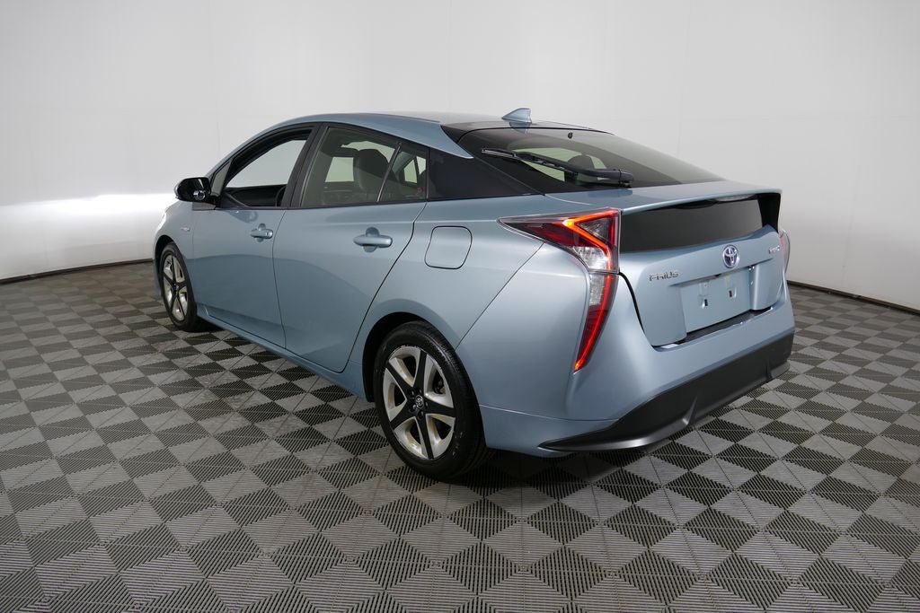 2016 Toyota Prius Three Touring