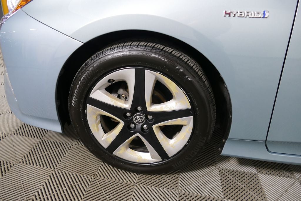 2016 Toyota Prius Three Touring