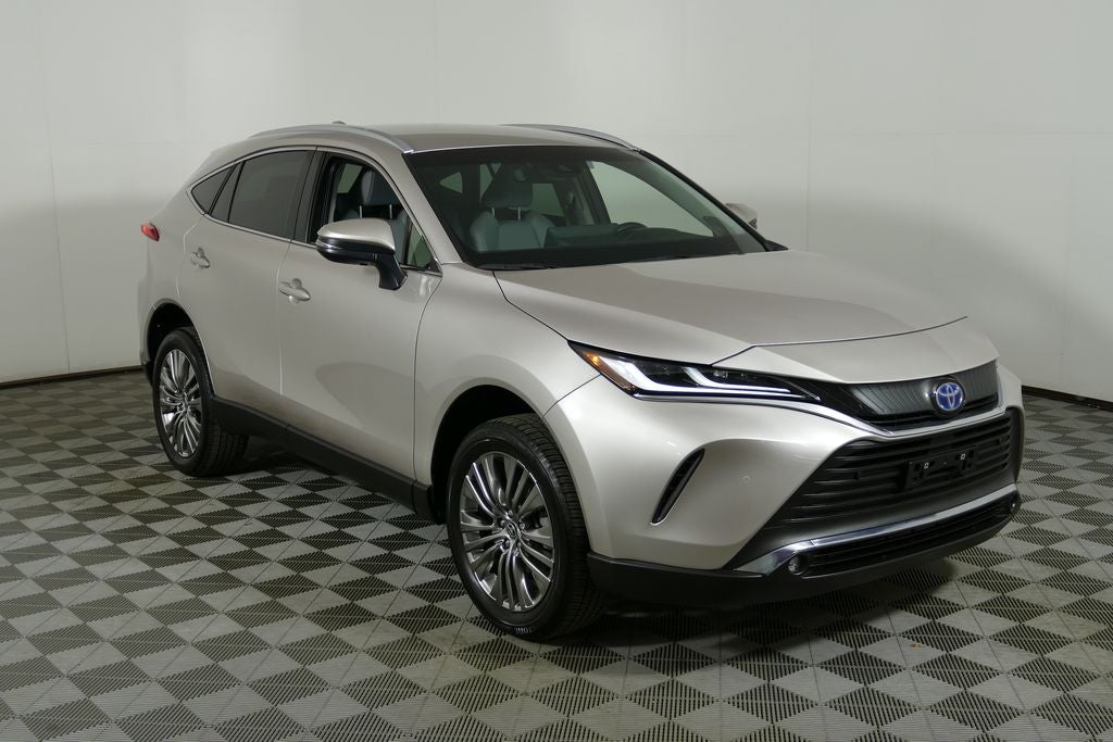 2023 Toyota Venza XLE