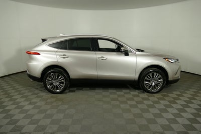 2023 Toyota Venza XLE
