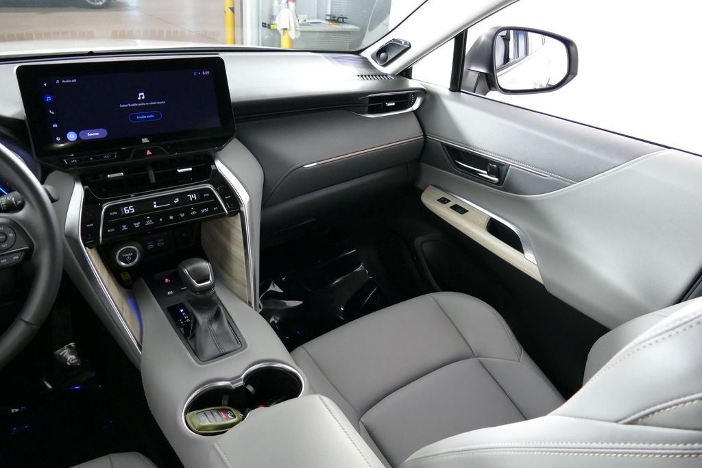 2023 Toyota Venza XLE