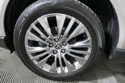 2023 Toyota Venza XLE