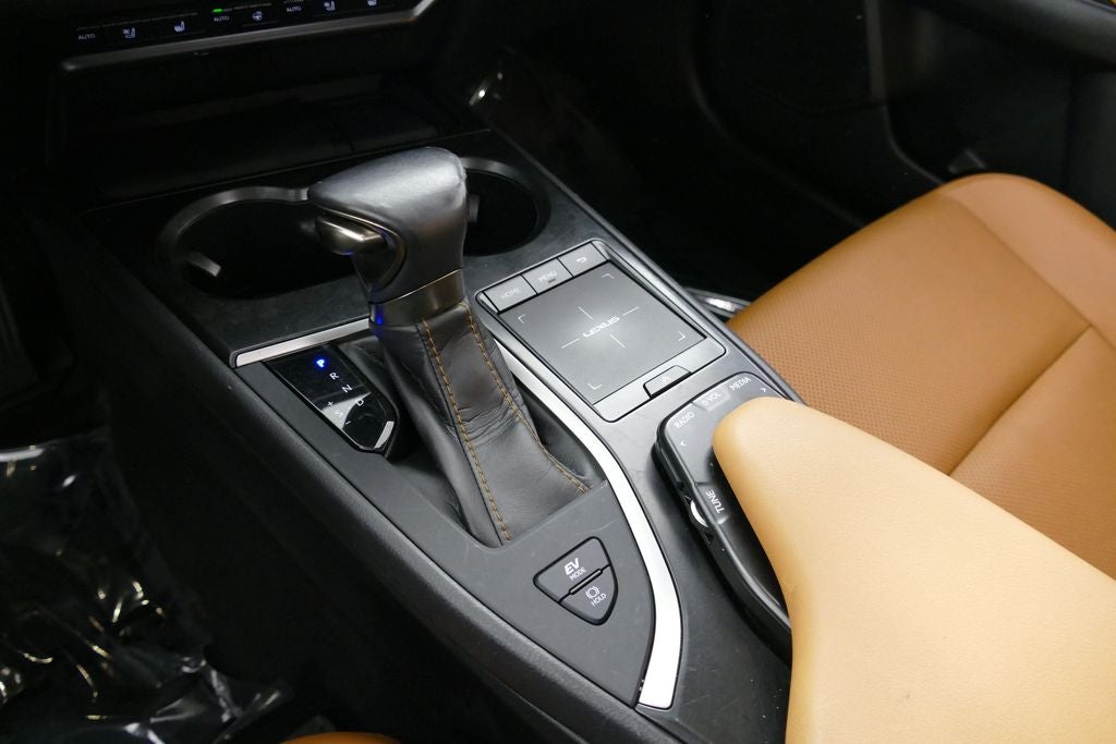 2019 Lexus UX 250h Base