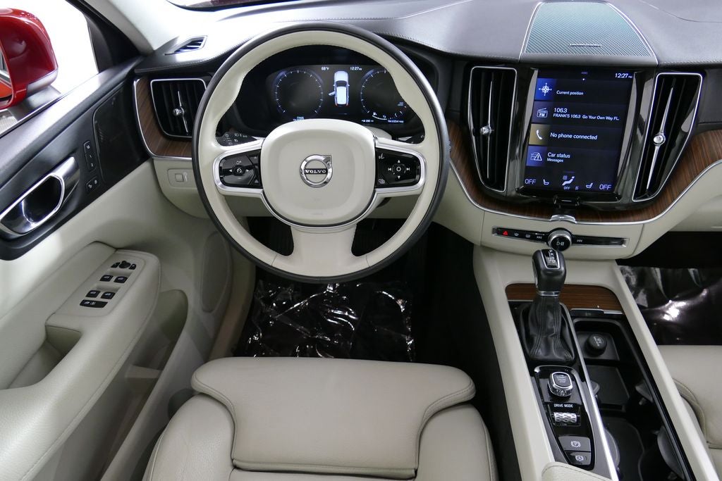 2019 Volvo XC60 T5 Inscription