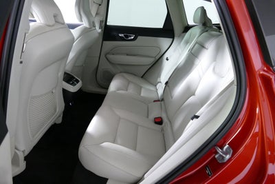 2019 Volvo XC60 T5 Inscription