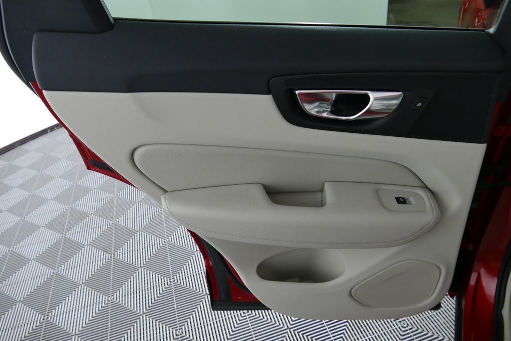 2019 Volvo XC60 T5 Inscription