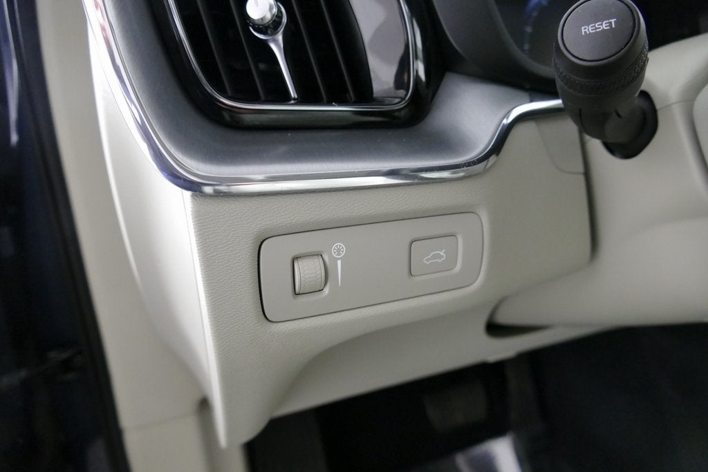 2019 Volvo XC60 T6 Momentum