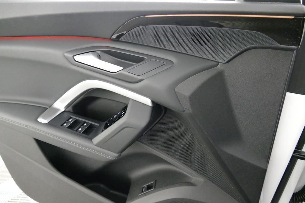 2025 Audi Q5 2.0T Premium quattro