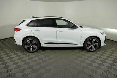 2026 Audi SQ5 Premium Plus quattro