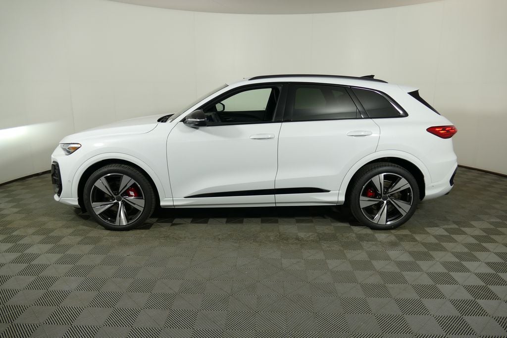 2026 Audi SQ5 Premium Plus quattro