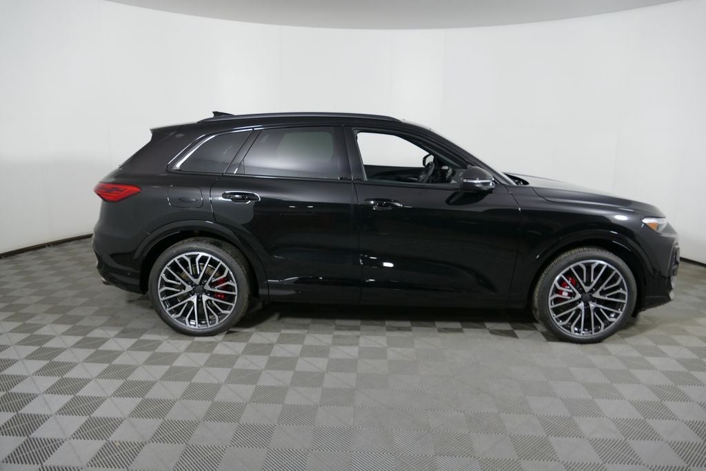 2026 Audi SQ5 Premium Plus quattro