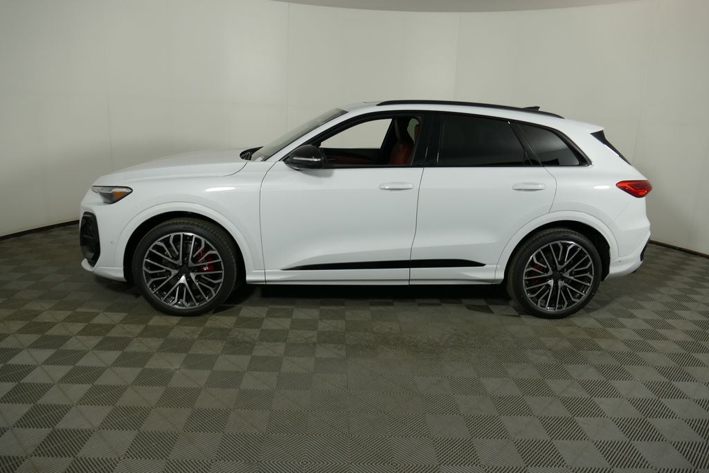 2026 Audi SQ5 Premium Plus quattro