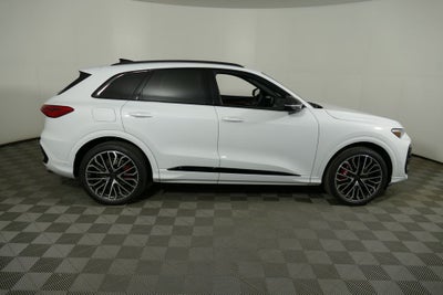 2026 Audi SQ5 Premium Plus quattro
