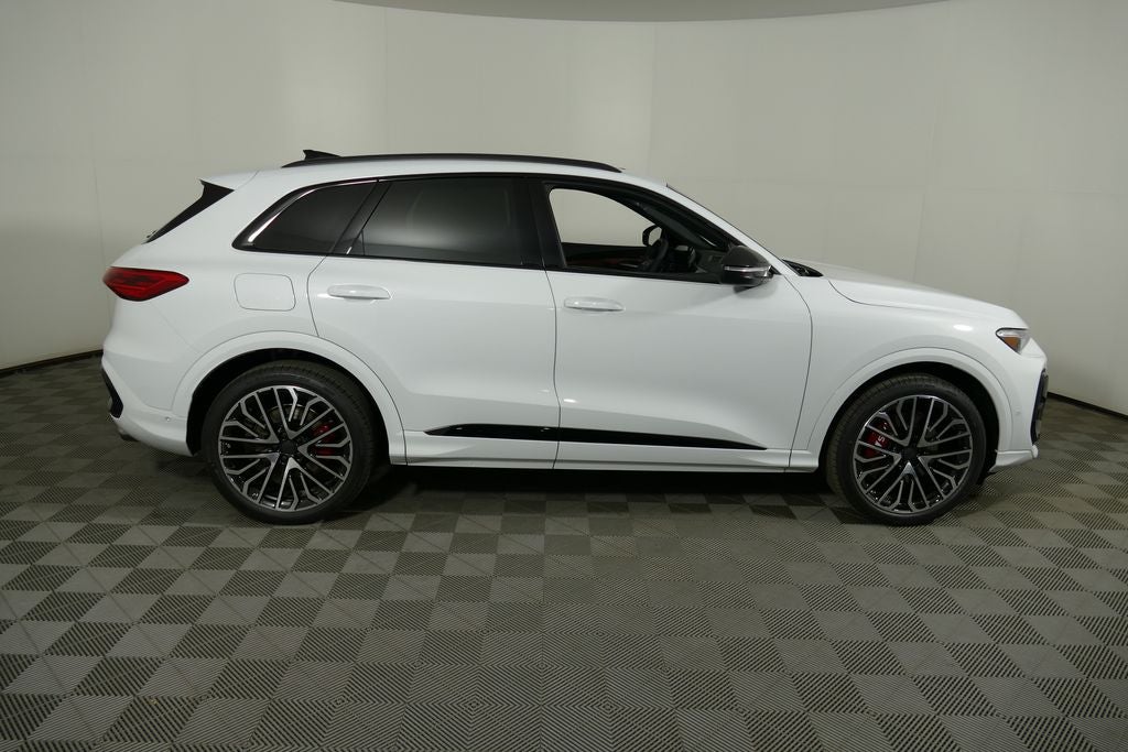 2026 Audi SQ5 Premium Plus quattro
