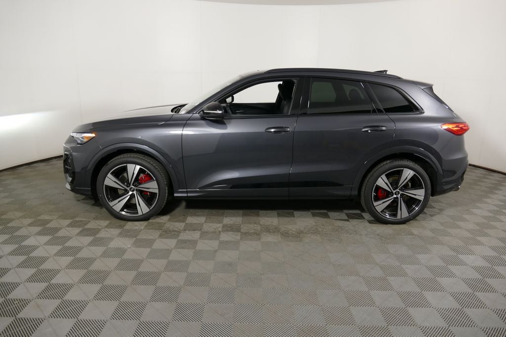 2026 Audi SQ5 Premium Plus quattro