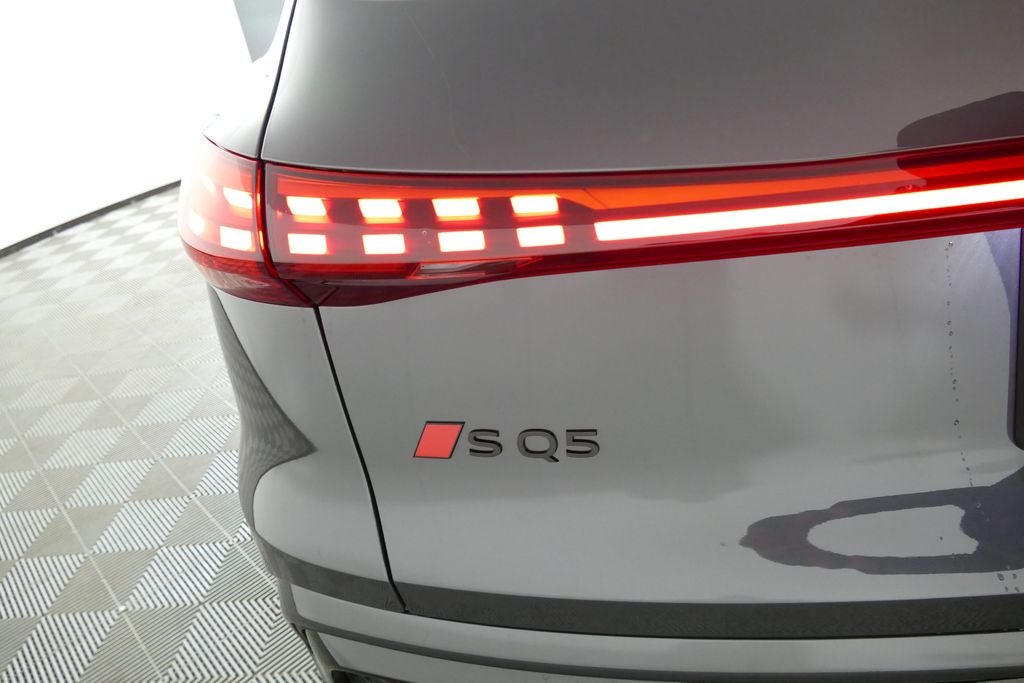 2026 Audi SQ5 Premium Plus quattro