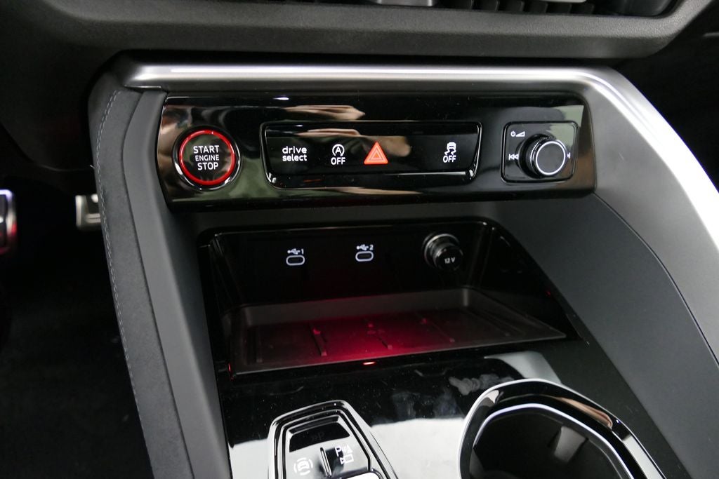 2026 Audi SQ5 Premium Plus quattro