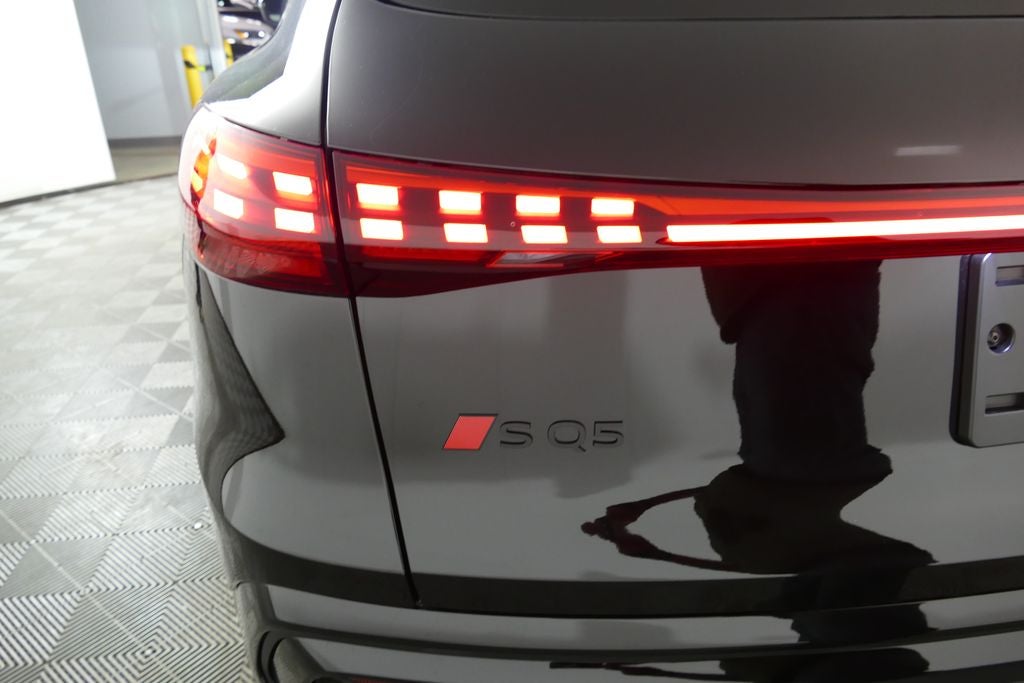 2026 Audi SQ5 Premium Plus quattro