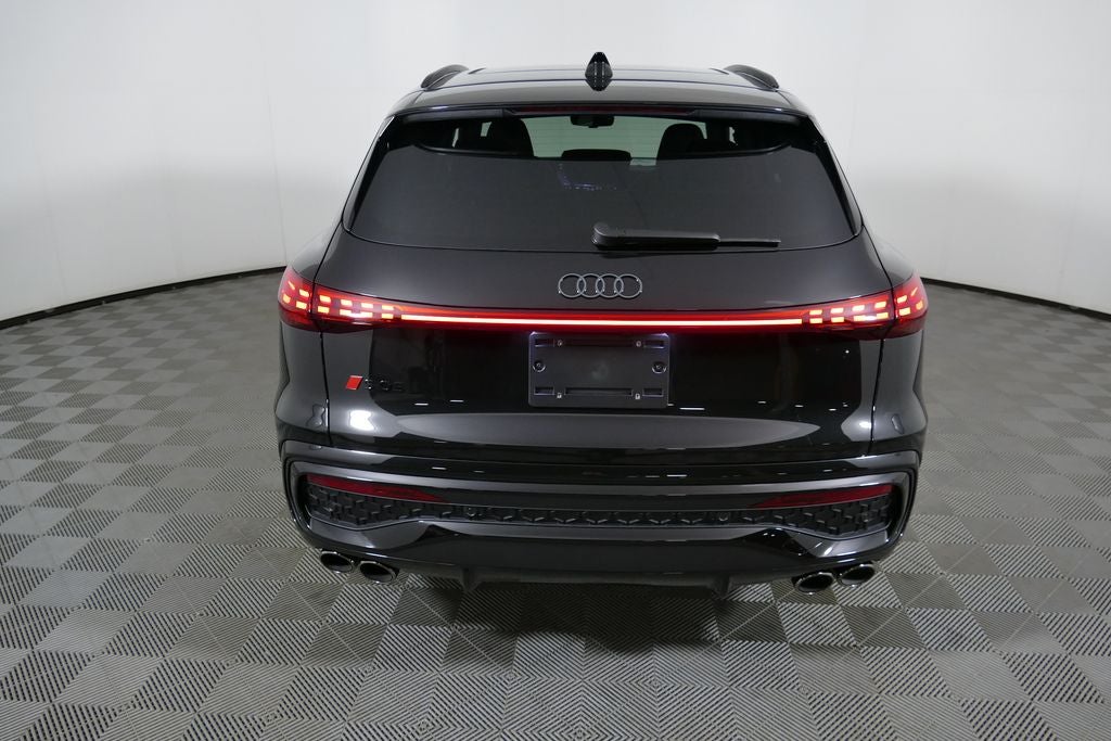 2026 Audi SQ5 Premium Plus quattro