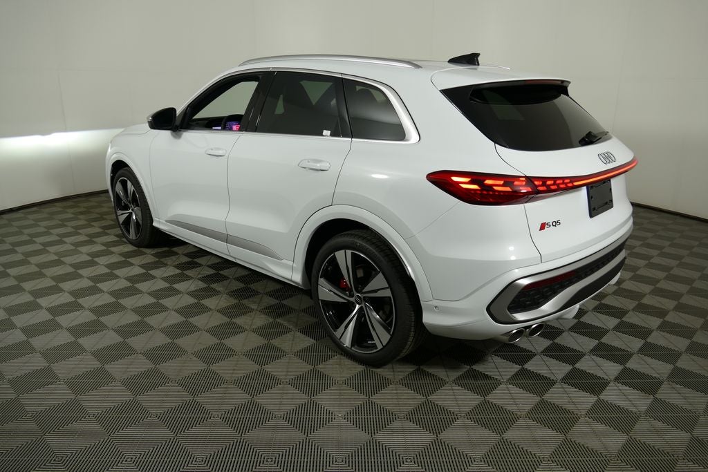 2026 Audi SQ5 Premium Plus quattro