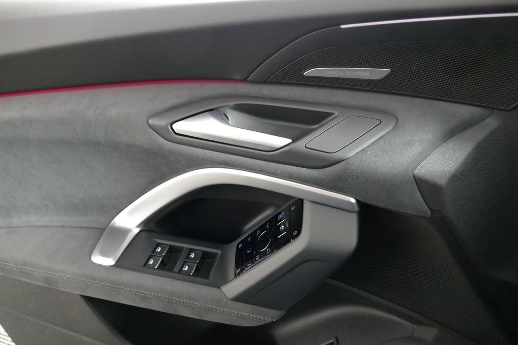 2026 Audi SQ5 Premium Plus quattro