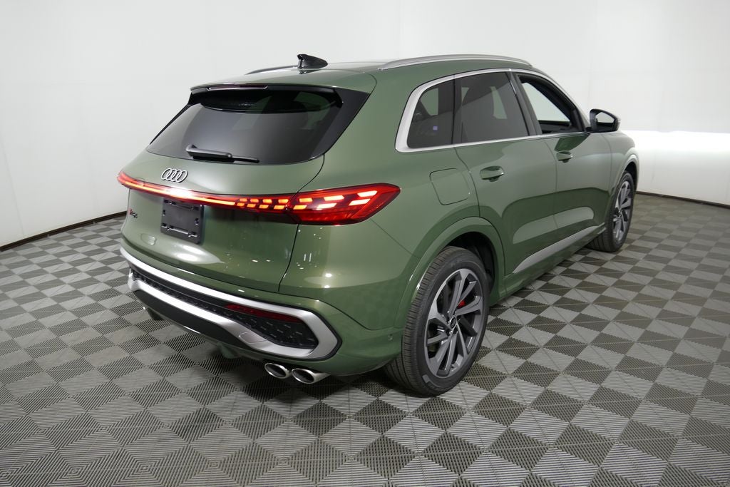 2026 Audi SQ5 Premium Plus quattro