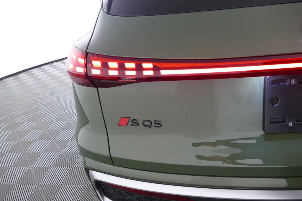 2026 Audi SQ5 Premium Plus quattro