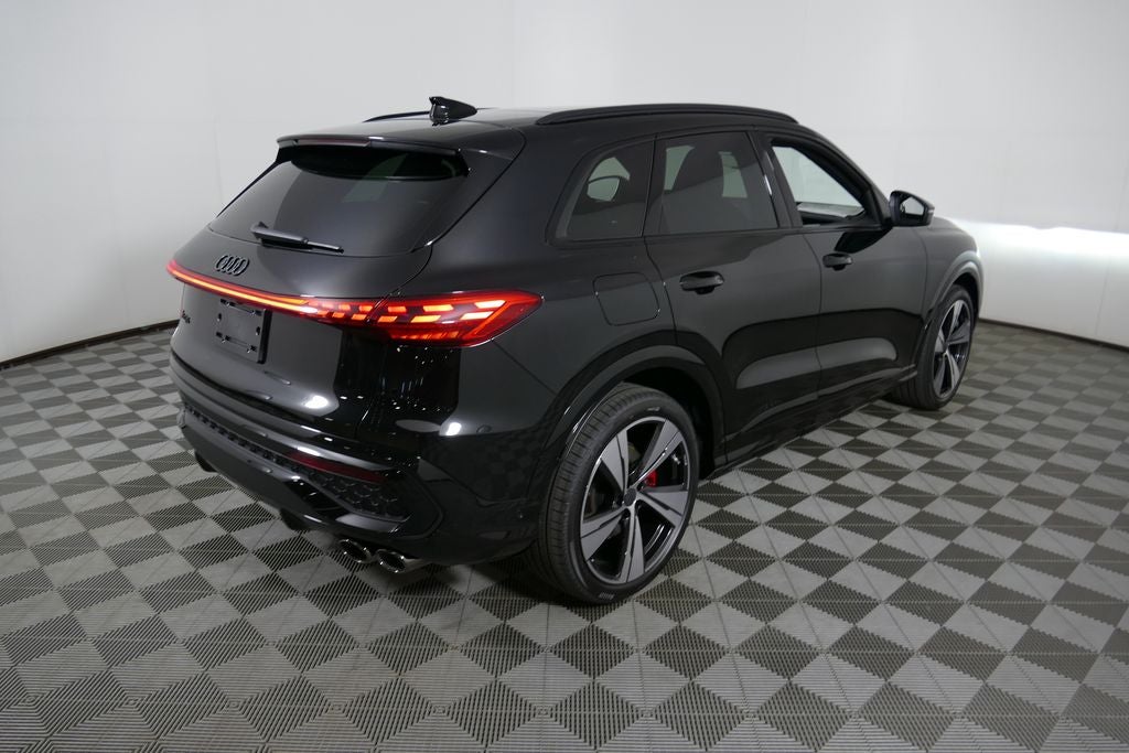 2026 Audi SQ5 Premium Plus quattro