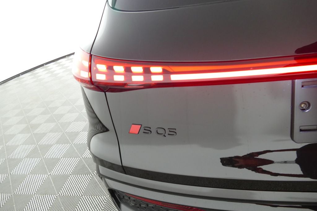 2026 Audi SQ5 Premium Plus quattro