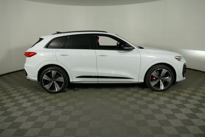 2026 Audi SQ5 Premium Plus quattro