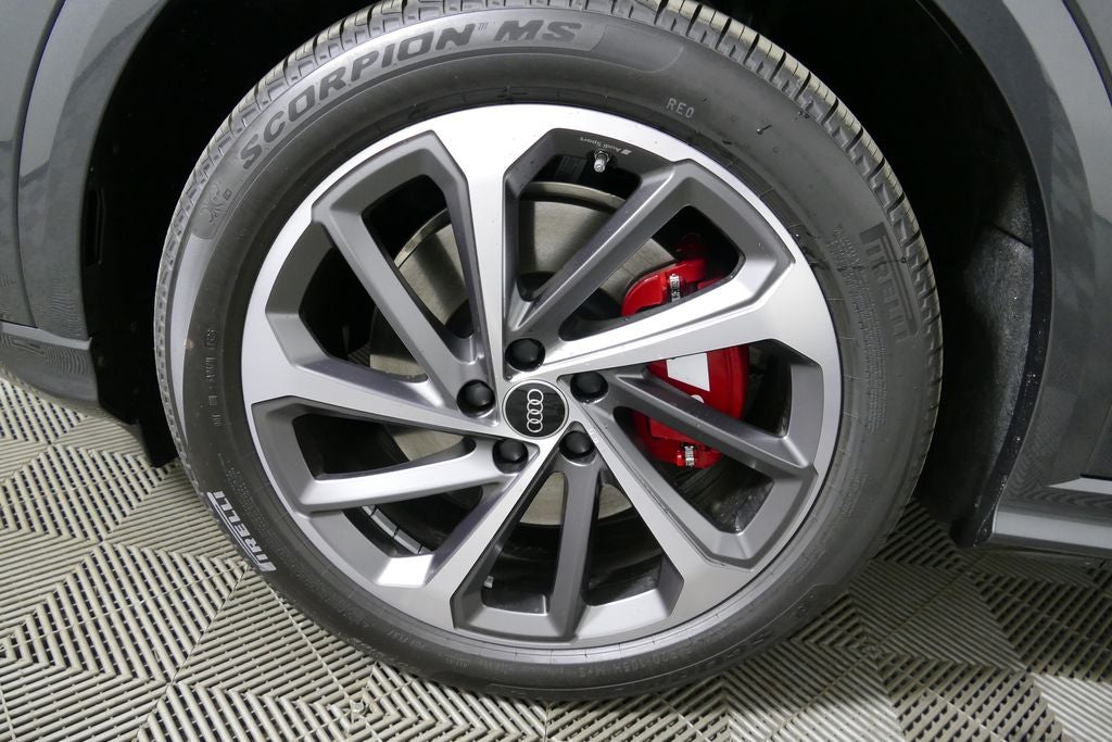 2026 Audi SQ5 Premium Plus quattro