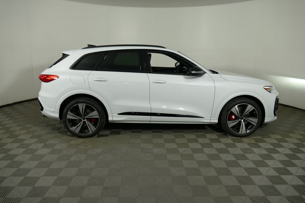 2026 Audi SQ5 Premium Plus quattro