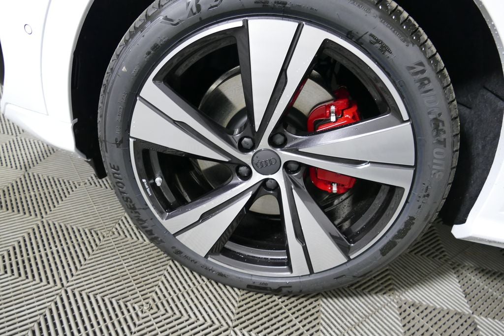 2026 Audi SQ5 Premium Plus quattro