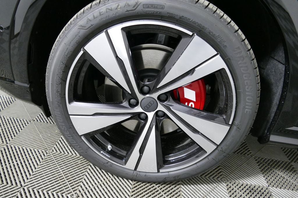 2026 Audi SQ5 Premium Plus quattro