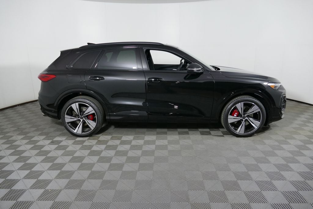 2026 Audi SQ5 Premium Plus quattro