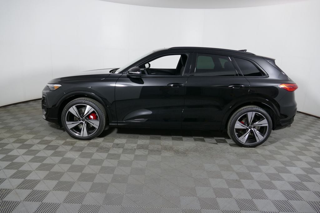 2026 Audi SQ5 Premium Plus quattro