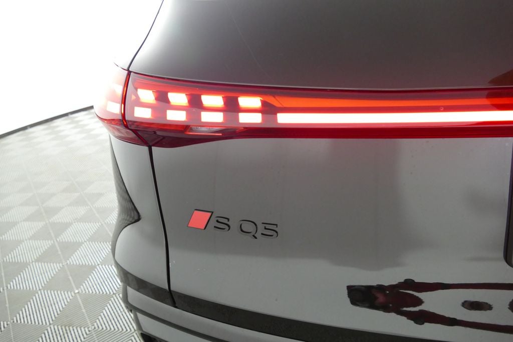 2026 Audi SQ5 Premium Plus quattro