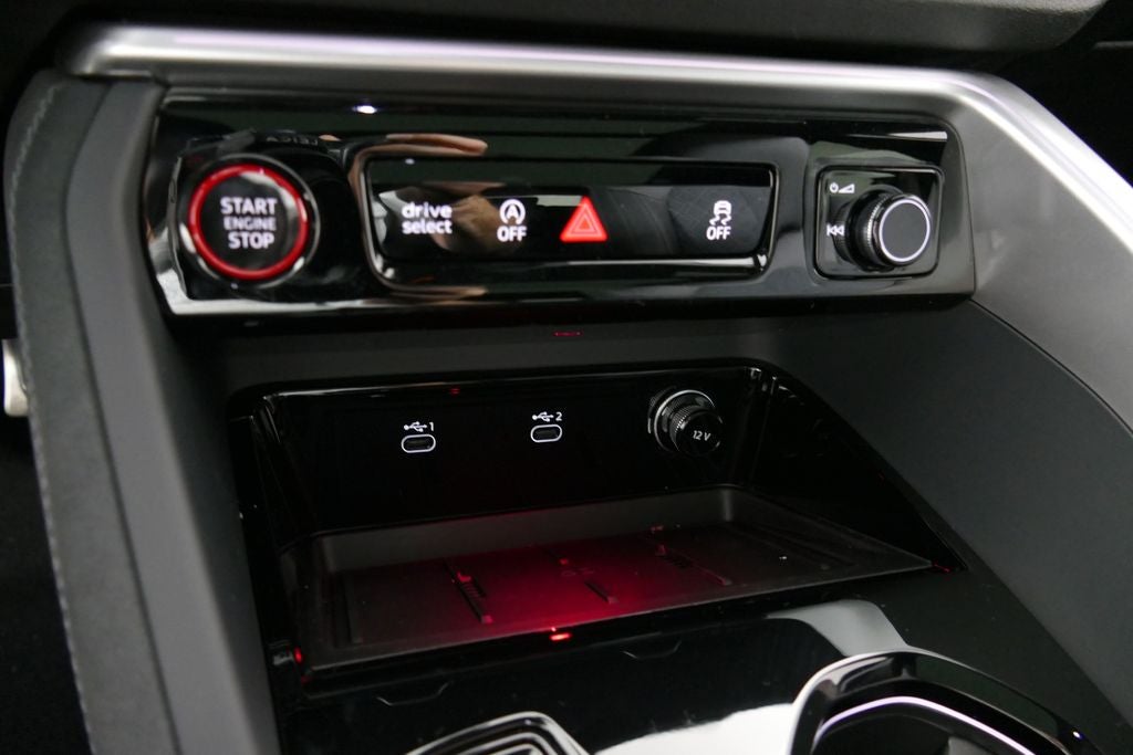 2026 Audi SQ5 Premium Plus quattro