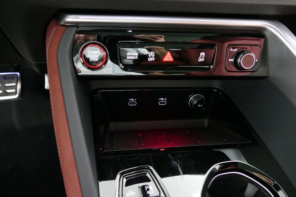 2026 Audi SQ5 Premium Plus quattro