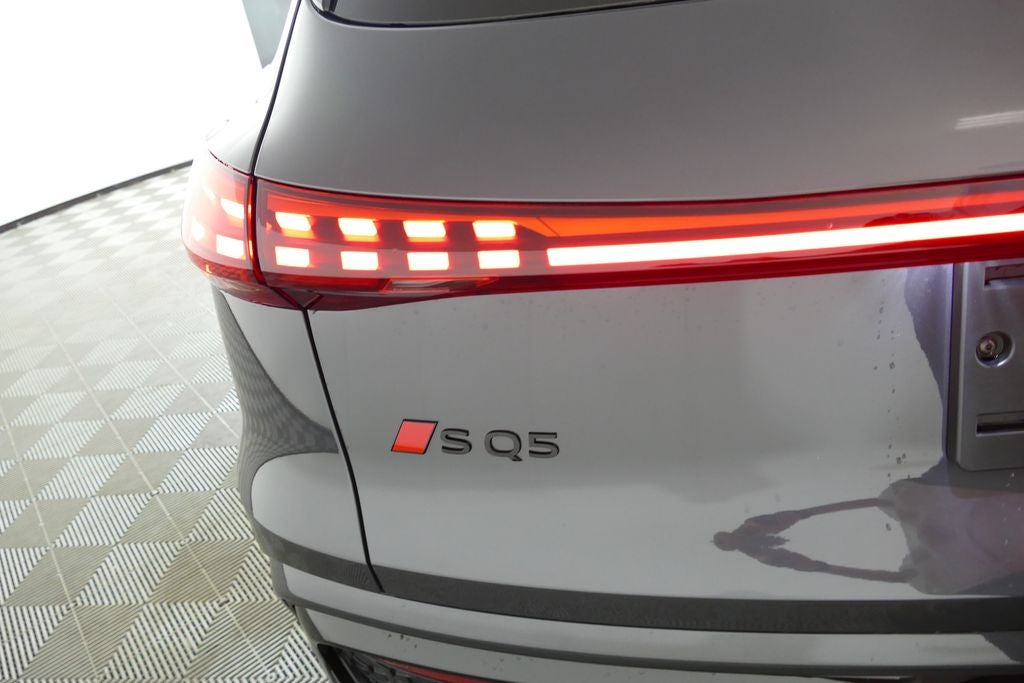 2026 Audi SQ5 Premium Plus quattro