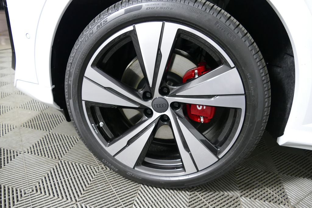 2026 Audi SQ5 Premium Plus quattro