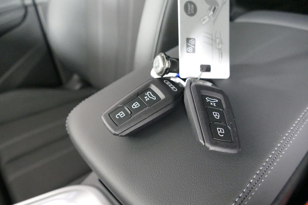 2025 Audi Q5 2.0T Premium Plus quattro
